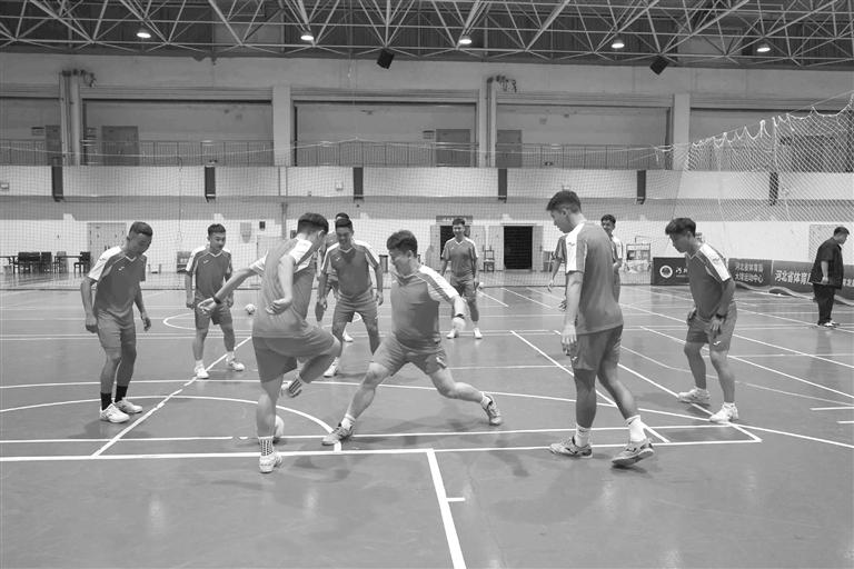 对阵廊坊队 对阵廊坊队