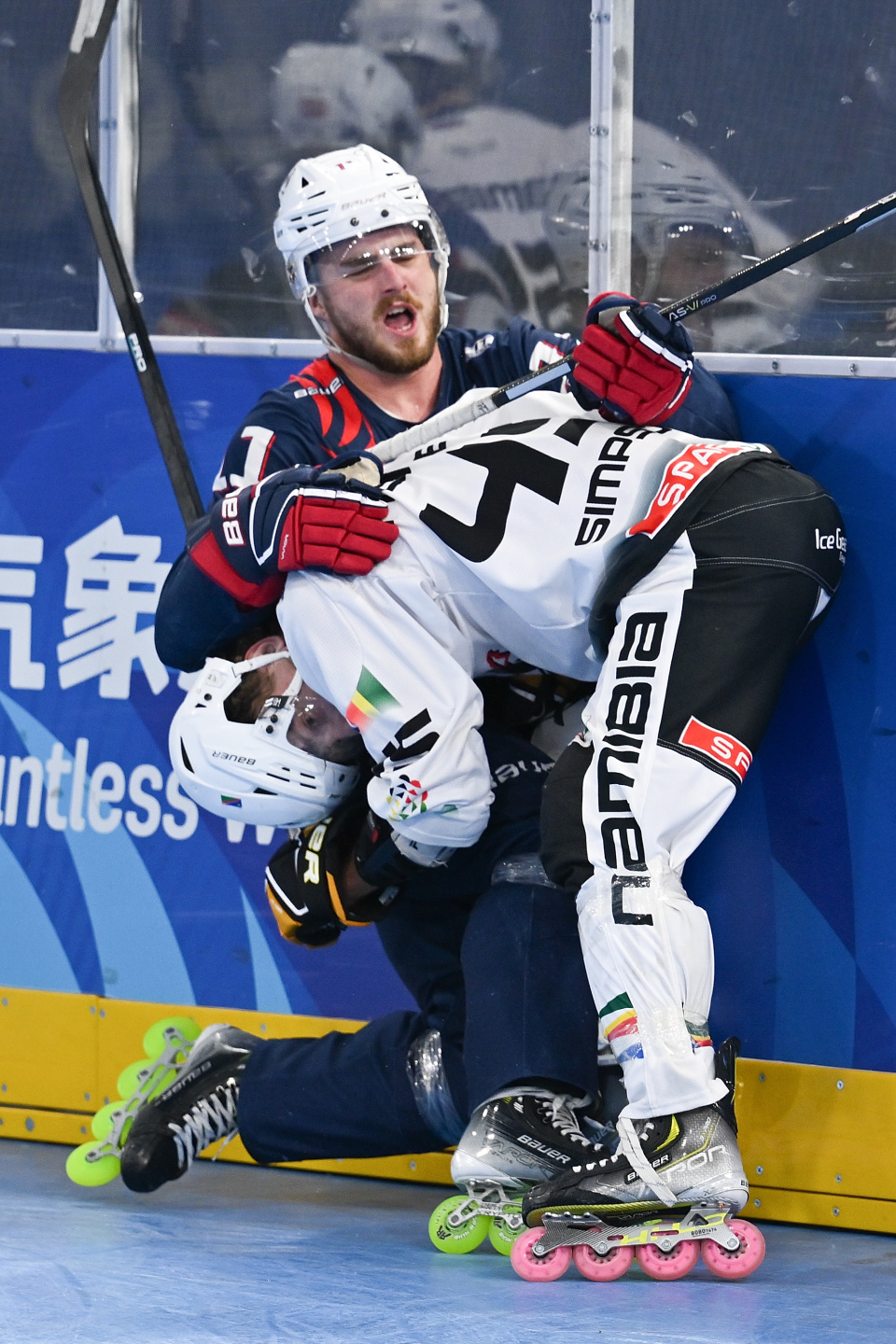 toAA, 球员辛普森, Gy