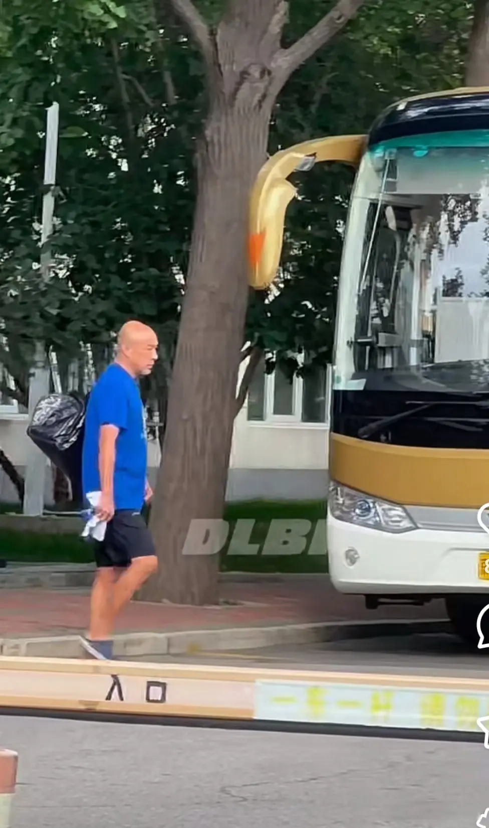 日至, 区吧, 贯赛的奖金