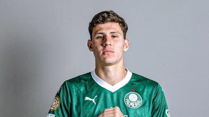 万欧元签下, 多家媒体报